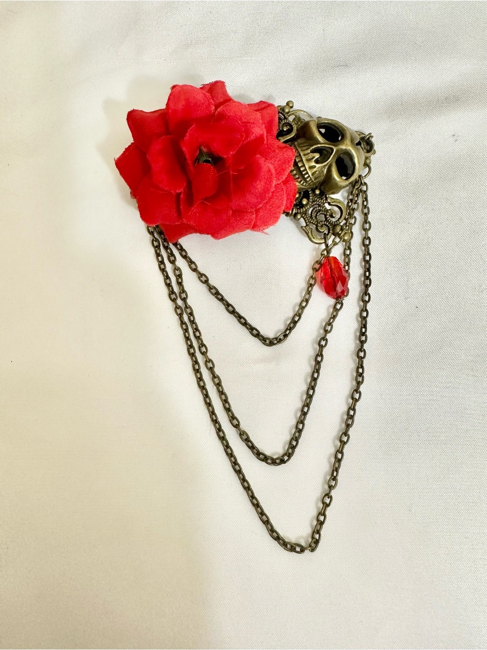 Gothic Red Floral Skull Chain Brooch